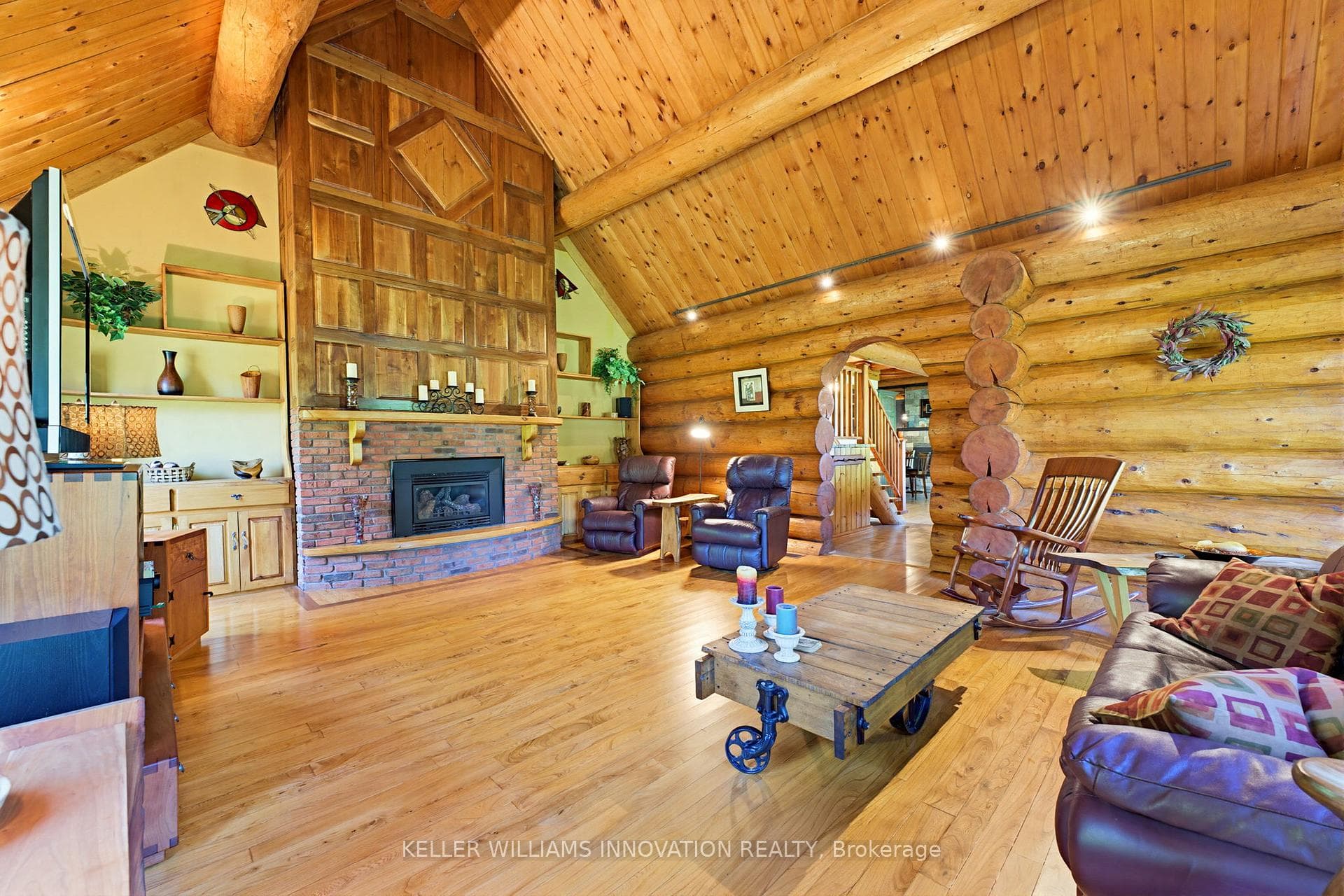 169 James Street photo 3