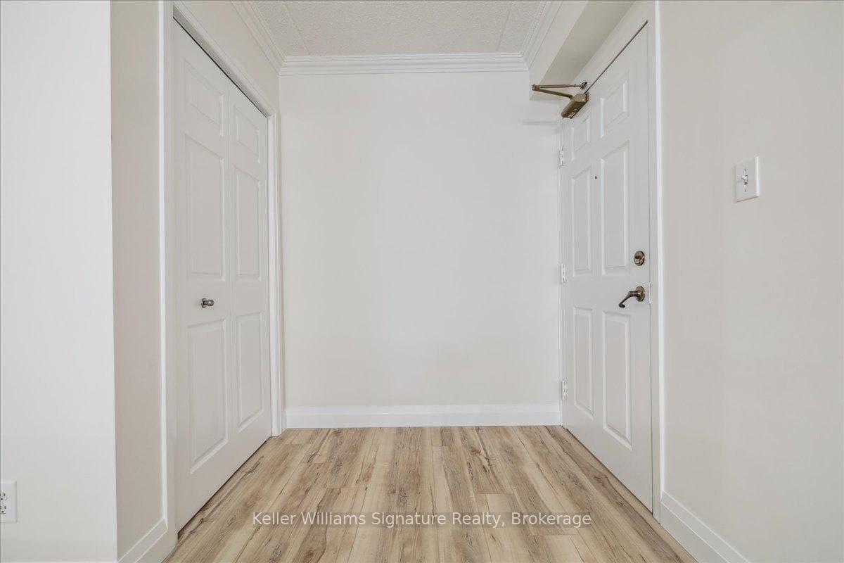 2075 Appleby Line Unit 205 photo 4