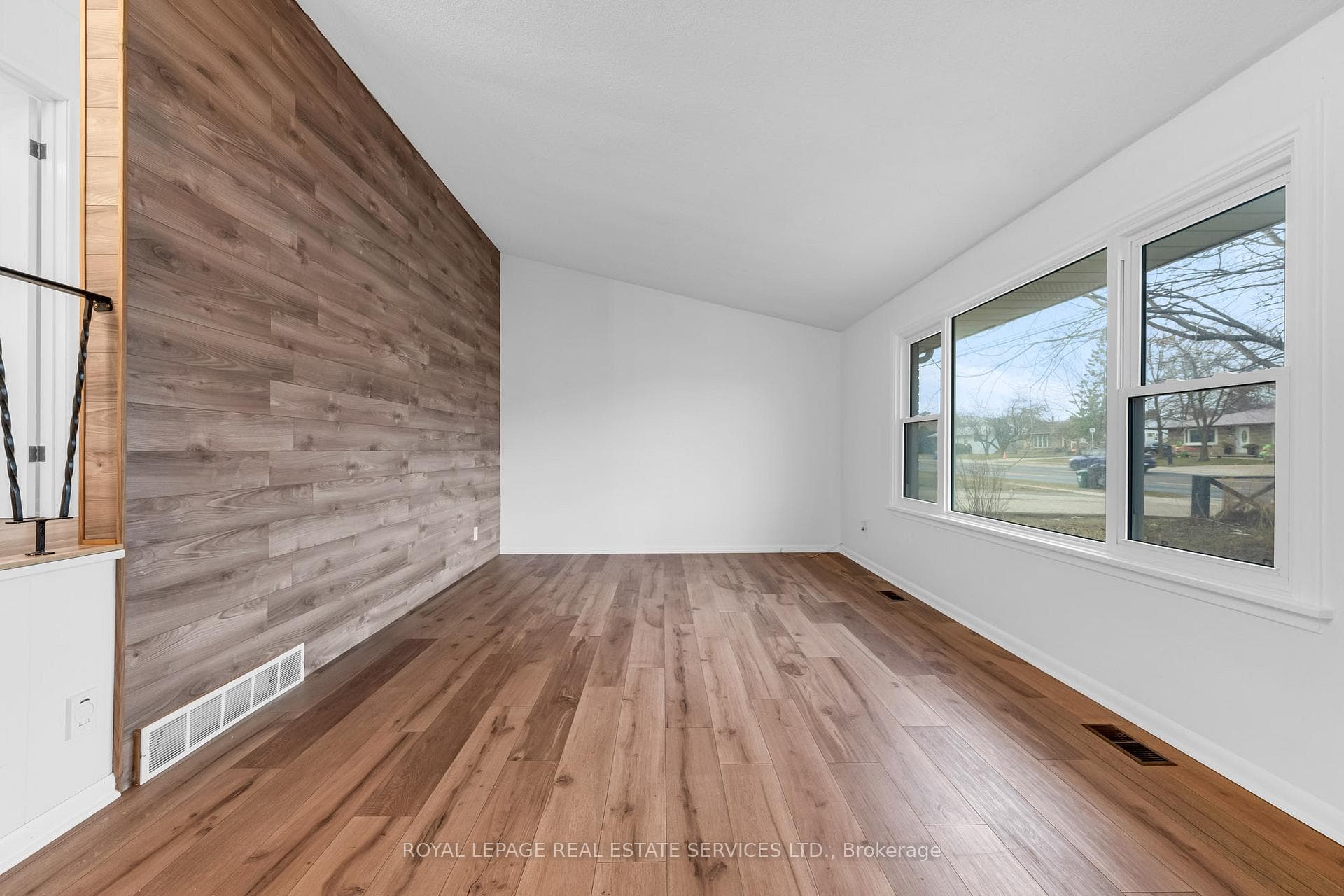 4567 Ontario Street photo 5