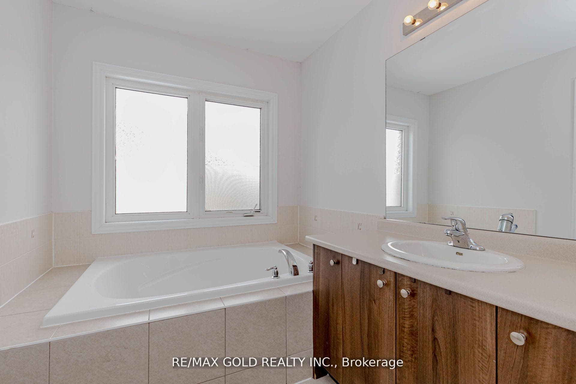 39 Chesterwood Crescent photo 31