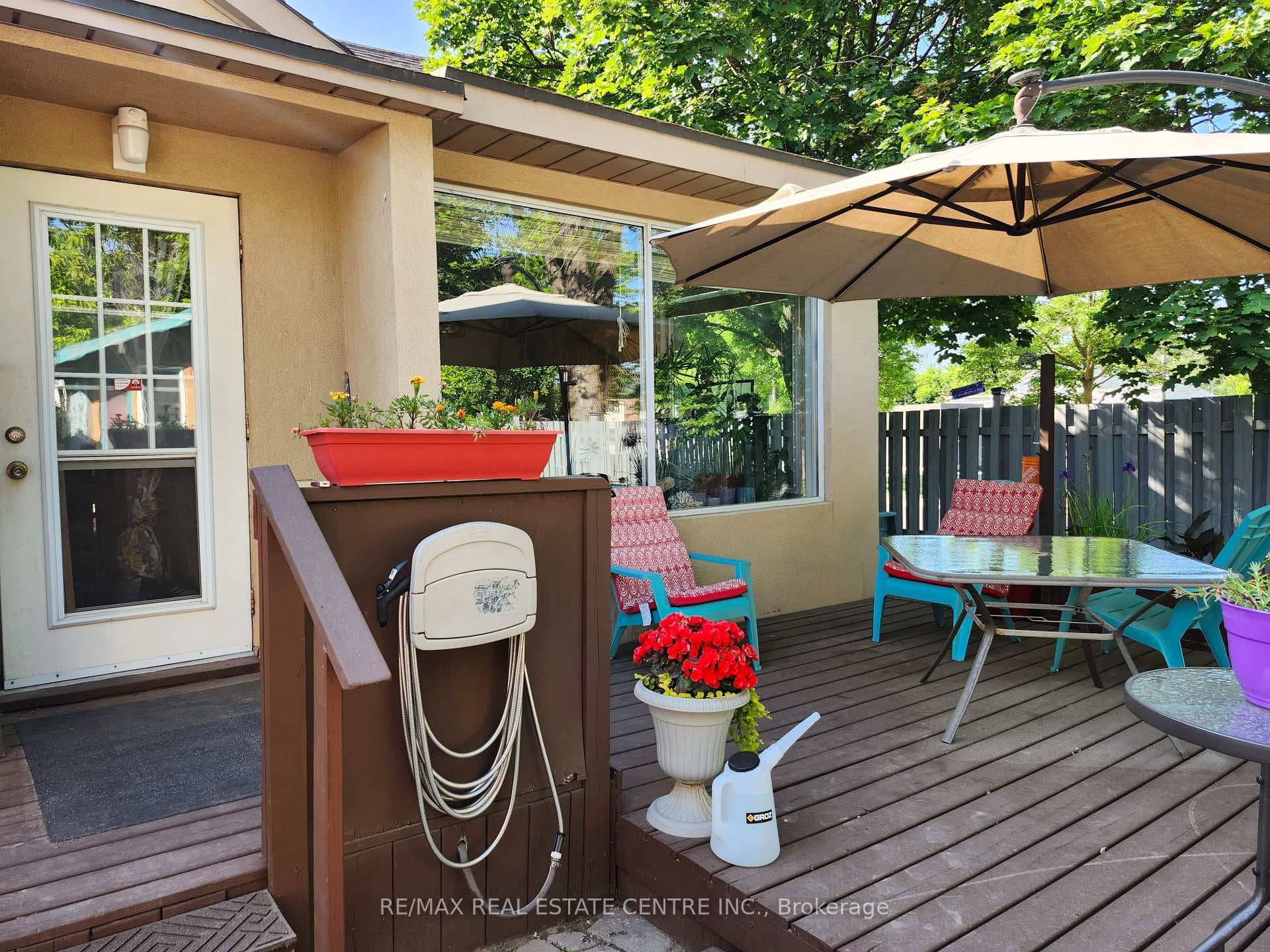 3072 McNaughton Avenue photo 3