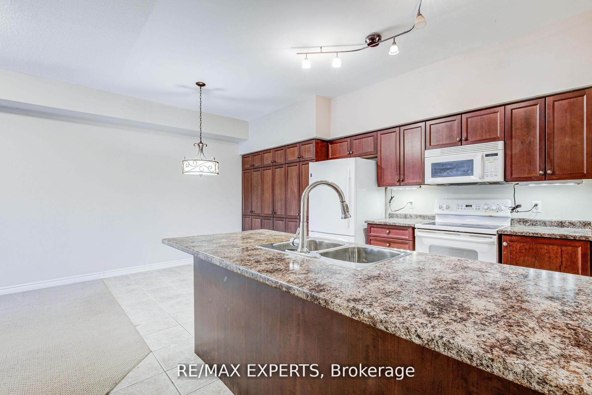 391 Plains Road Unit 102 photo 12