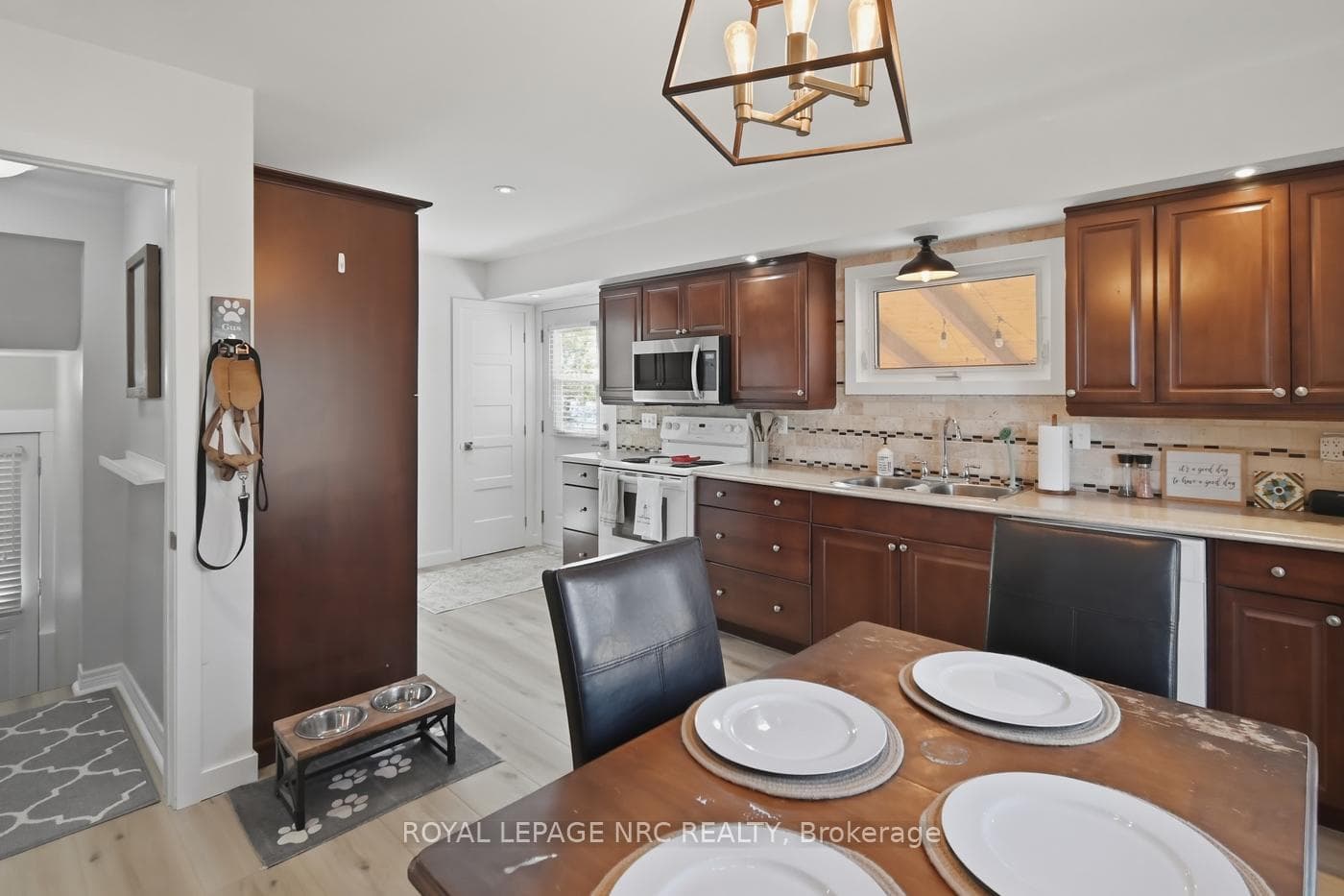 306 Stanley Street photo 15