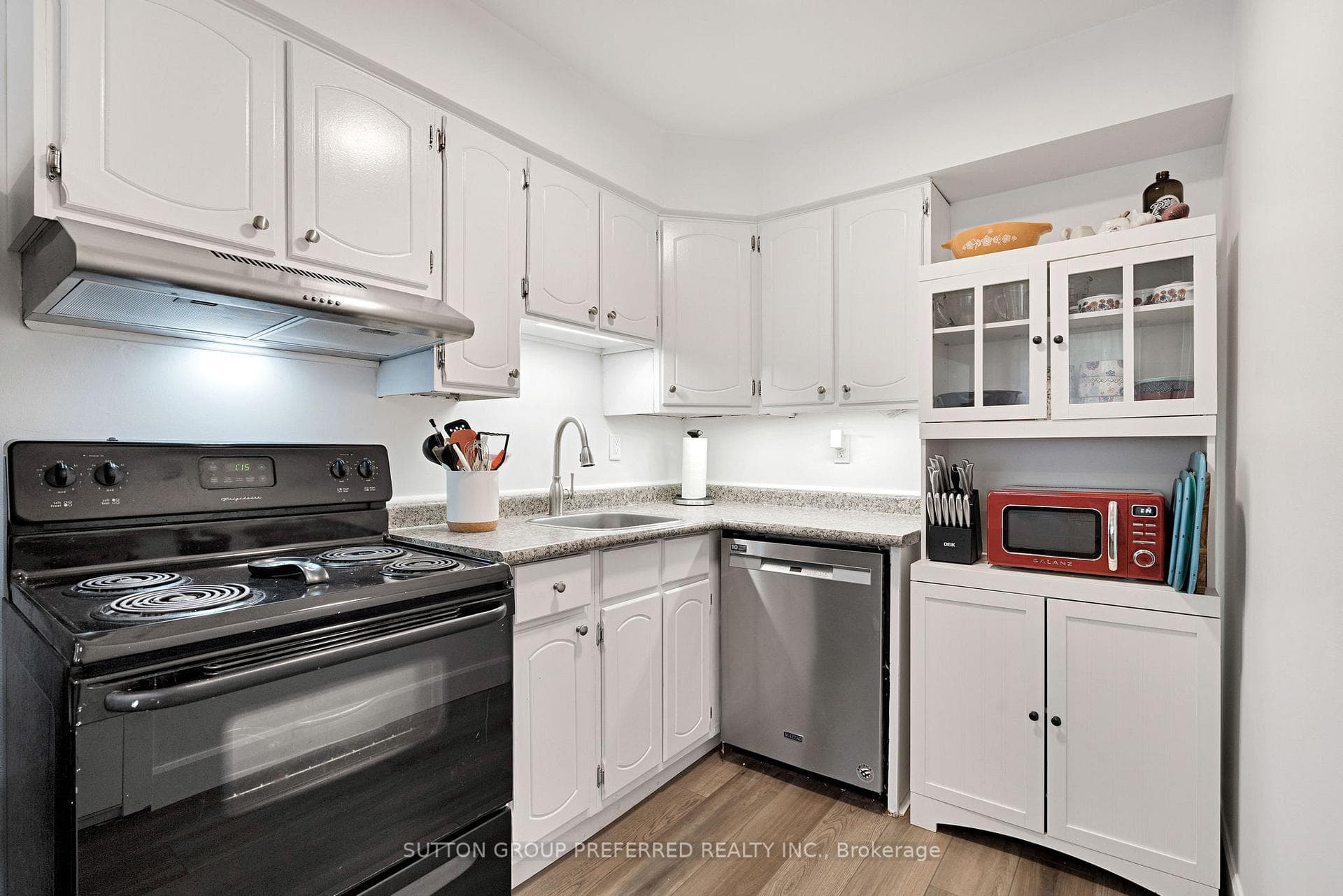 411 Wilkins Street photo 10
