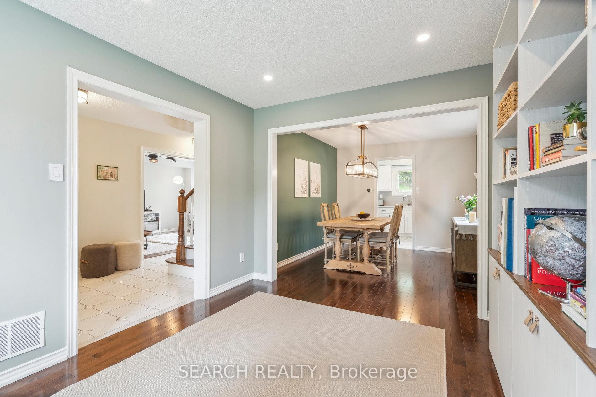 1150 Queen Street photo 6