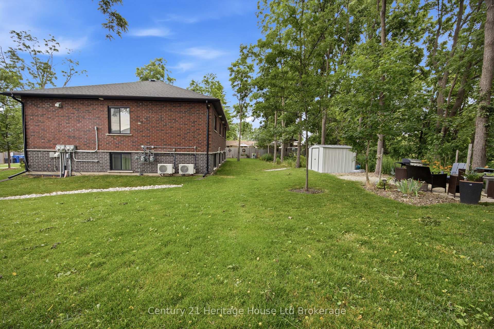 34 Bain Street Unit 4 photo 23