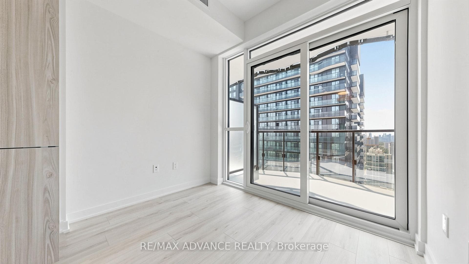 110 Broadway Avenue Unit 3013 photo 15