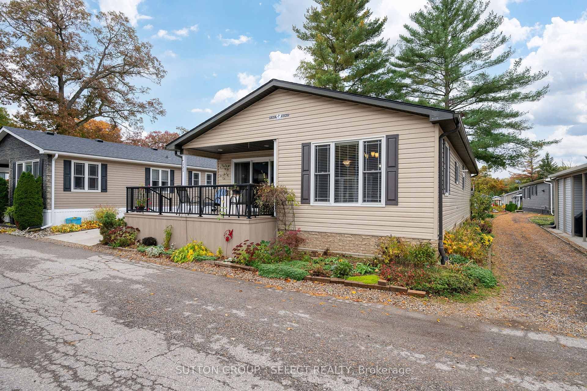 22790 Amiens Road Unit 131 photo 2