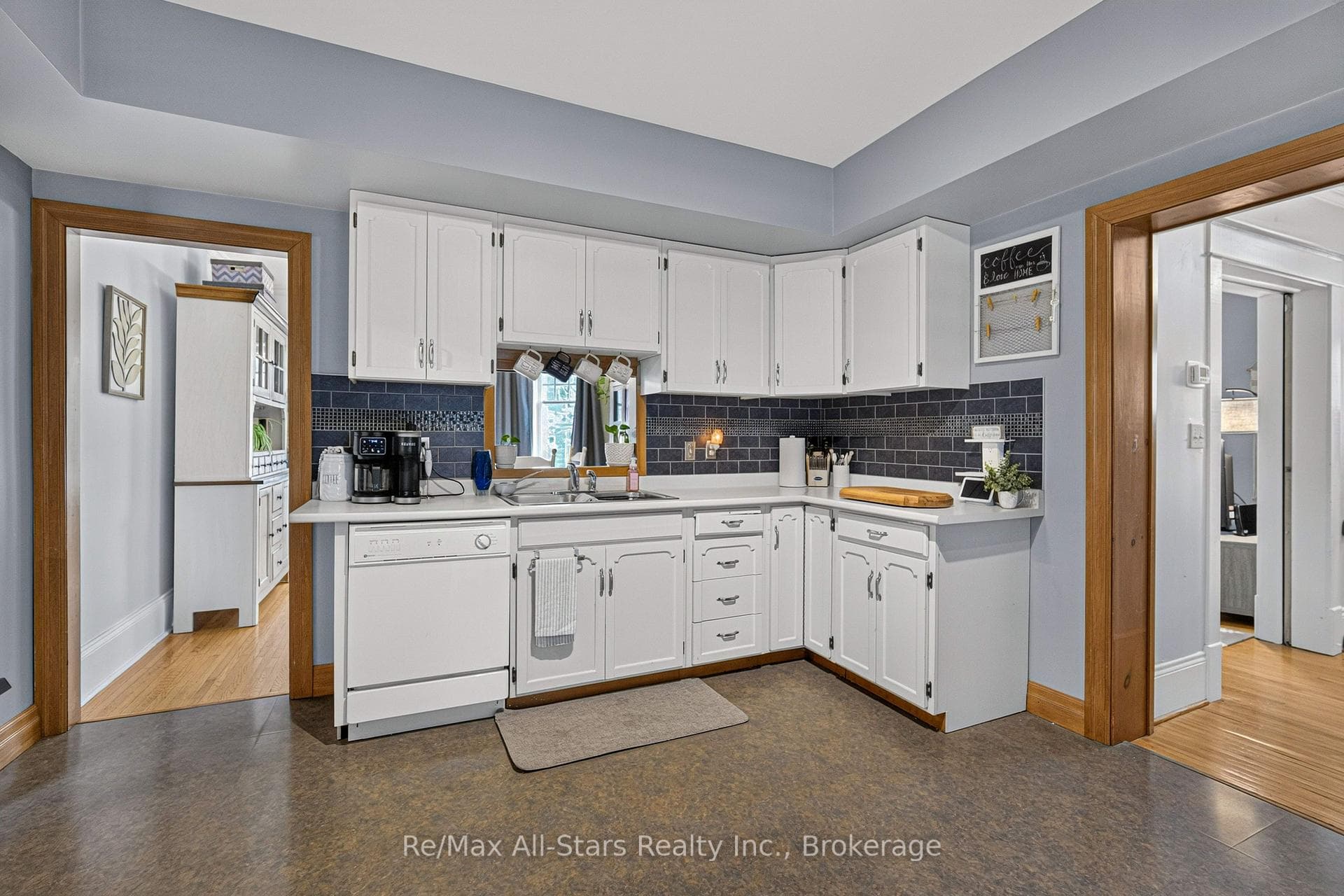 18 Sturgeon Road photo 13