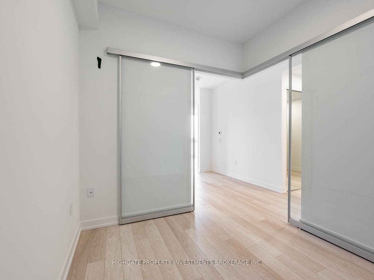 39 Roehampton Avenue Unit 3801 photo 23