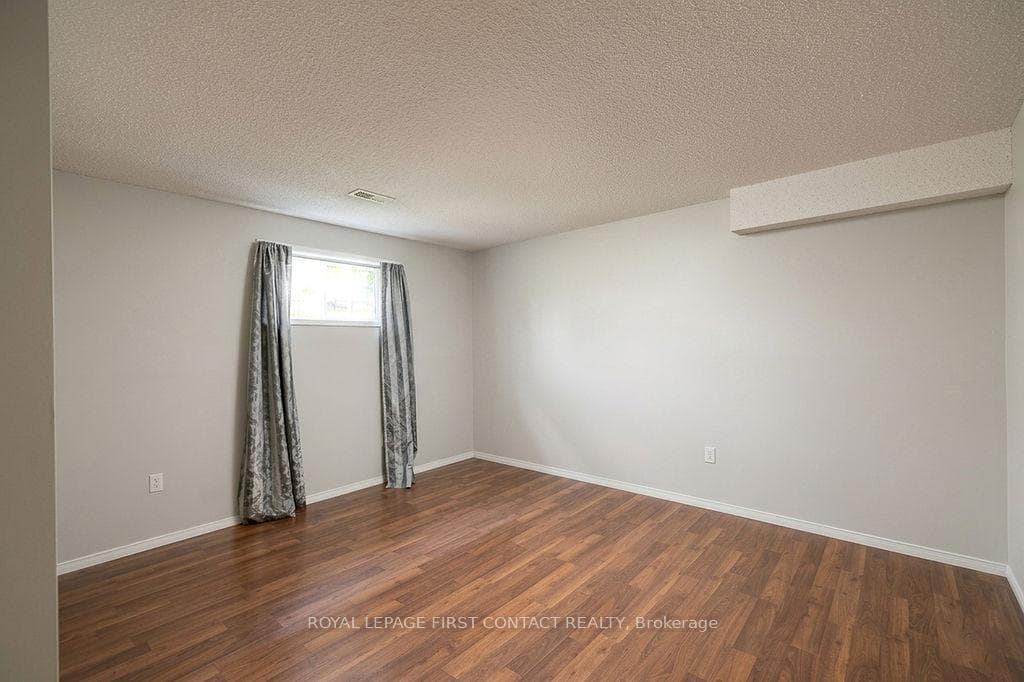 28 Hewitt Place photo 17