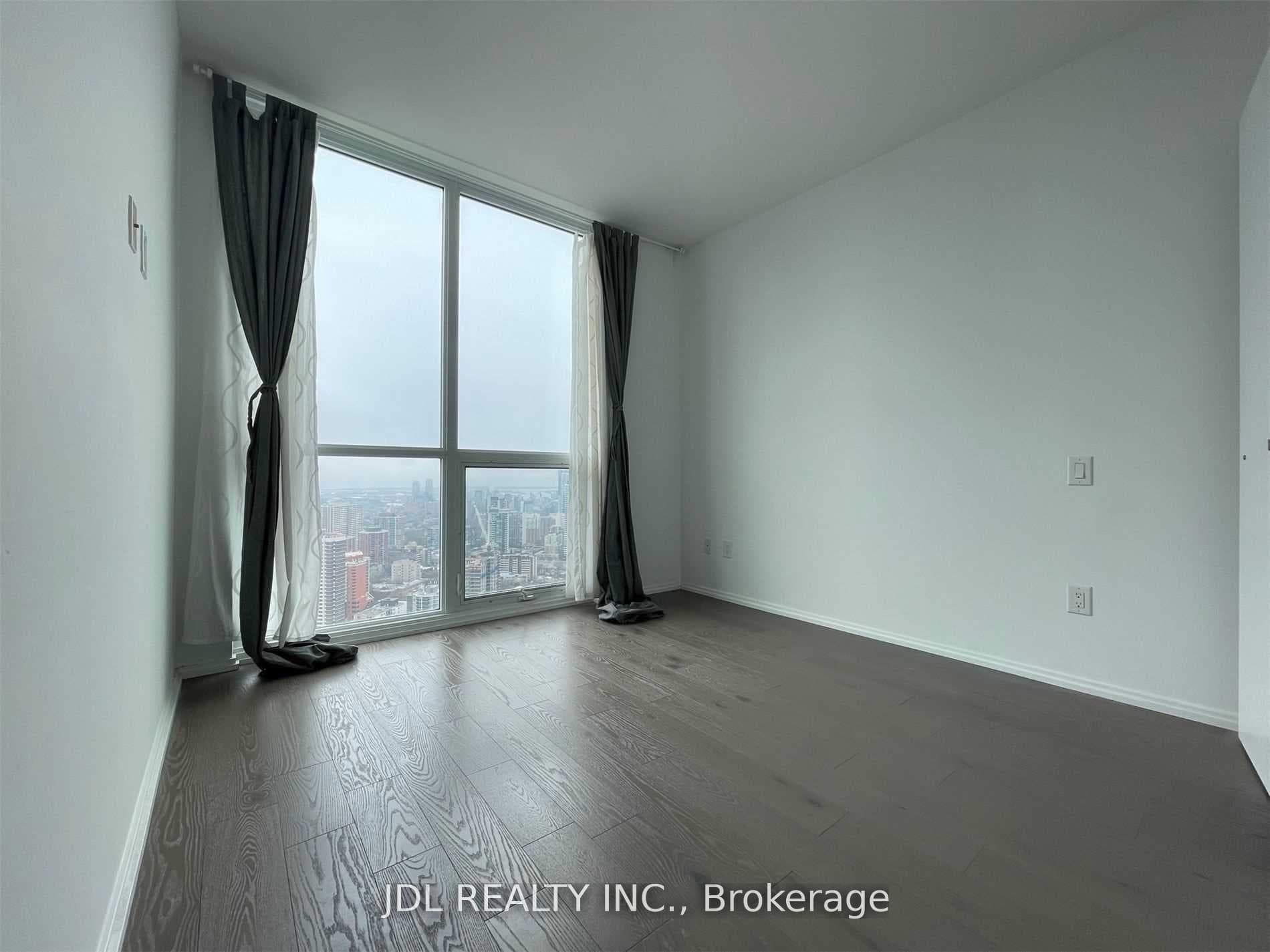 45 Charles Street Unit 4512 photo 5