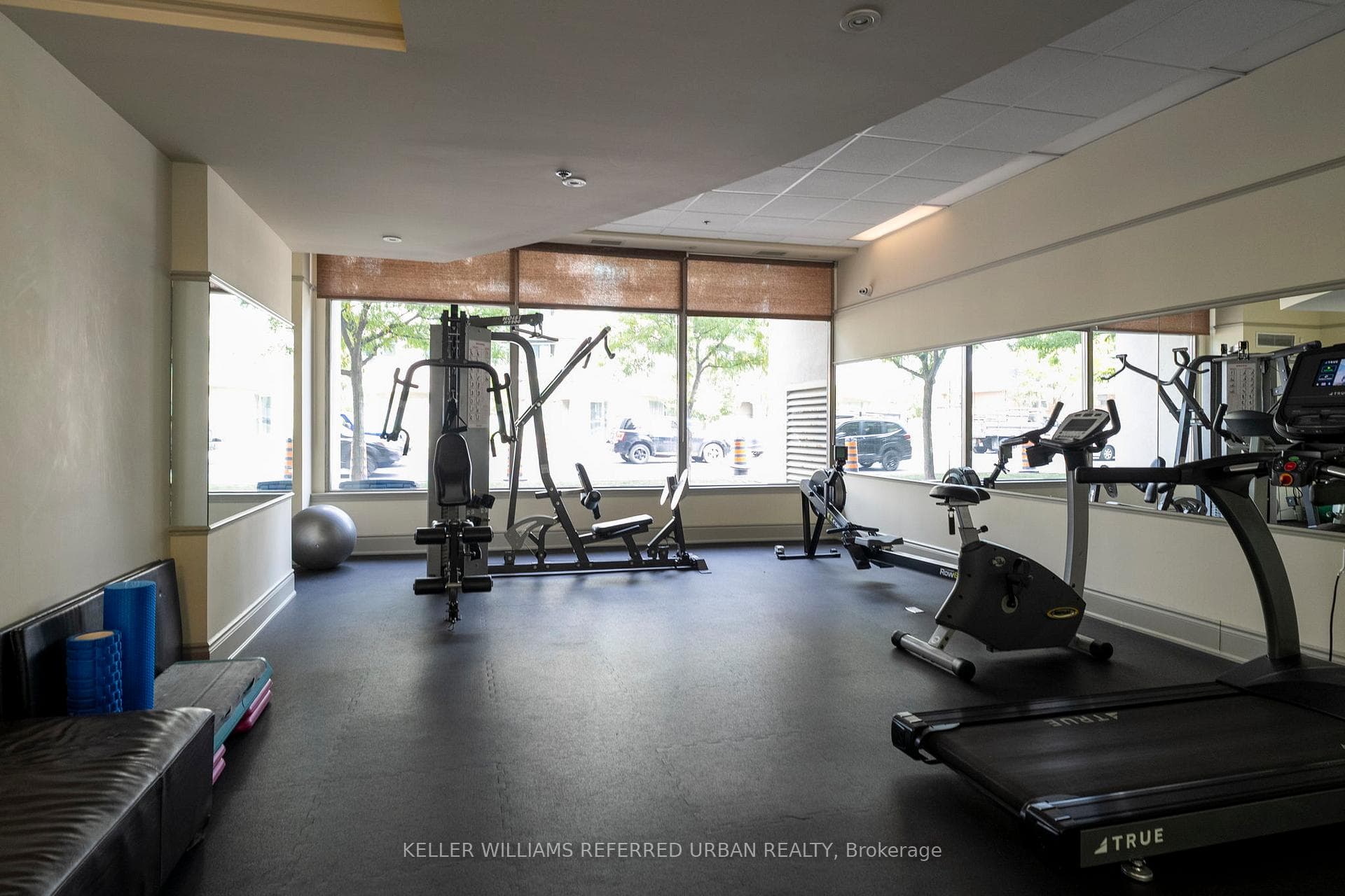 935 Sheppard Avenue Unit 608 photo 5