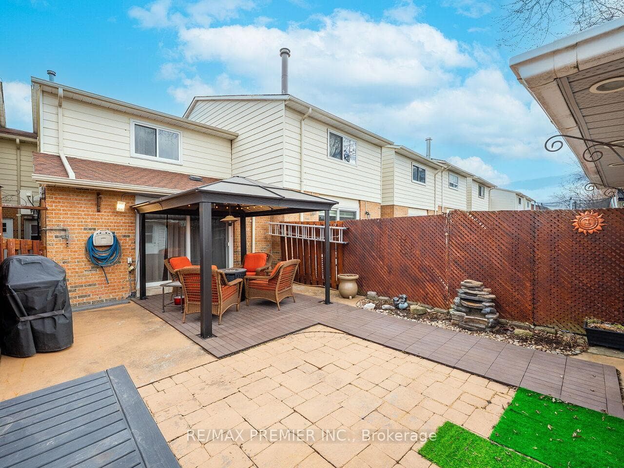 Fenced Yard