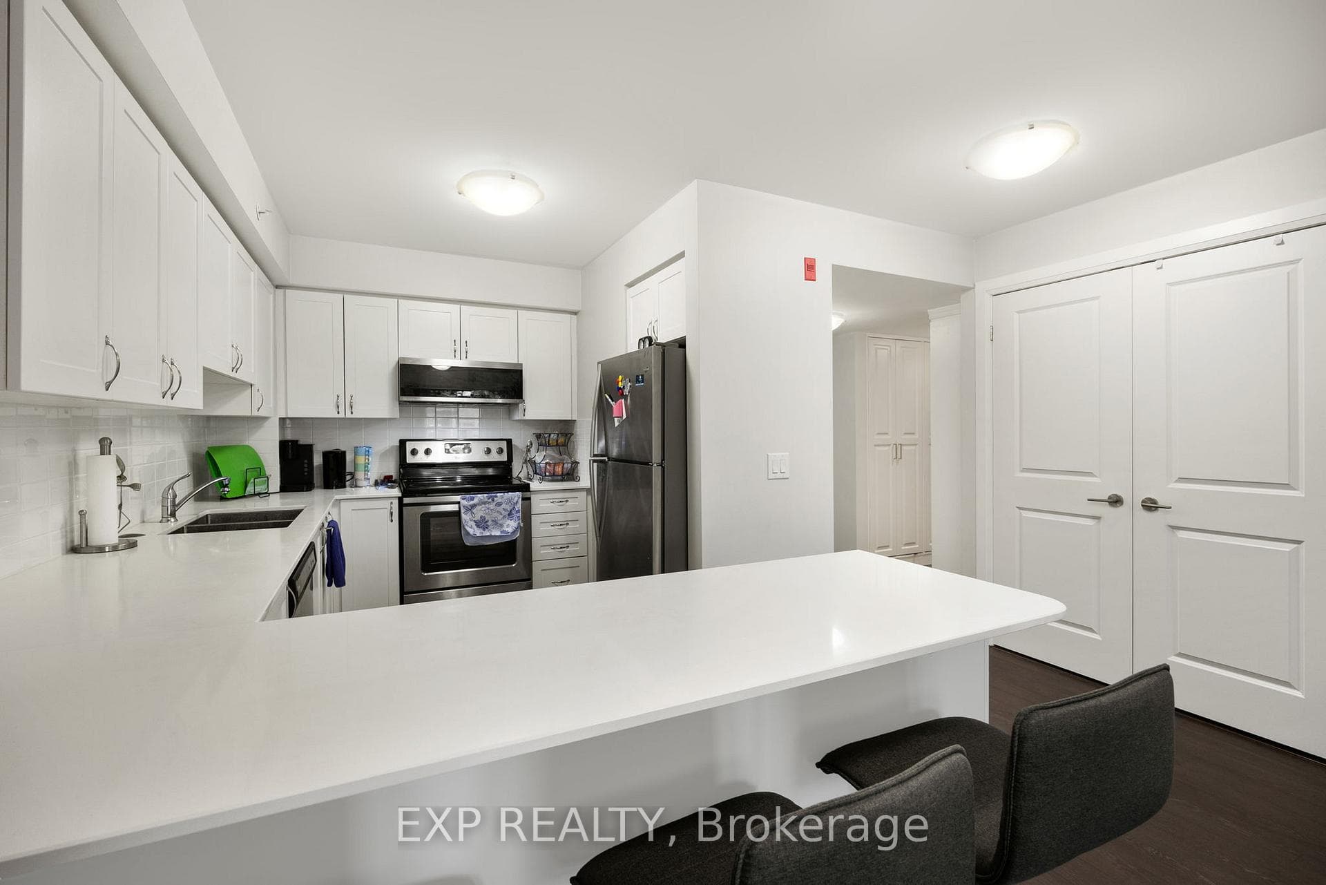 481 Rupert Avenue Unit 324 photo 8