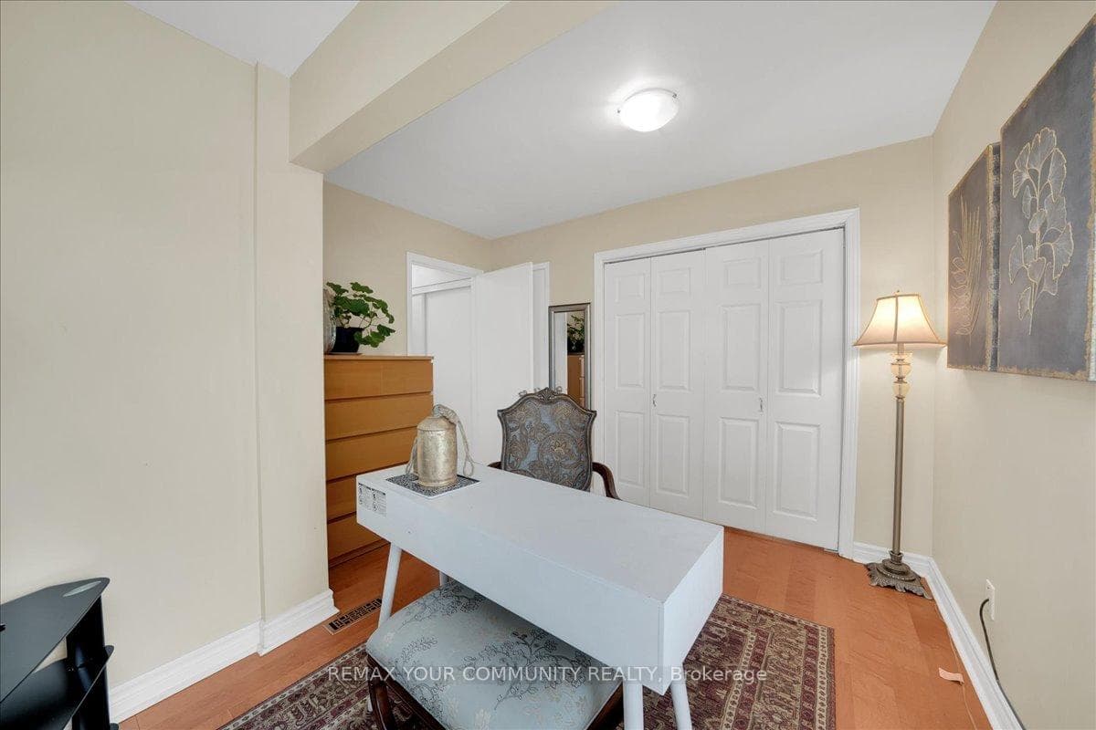 38 Goodless Court photo 16