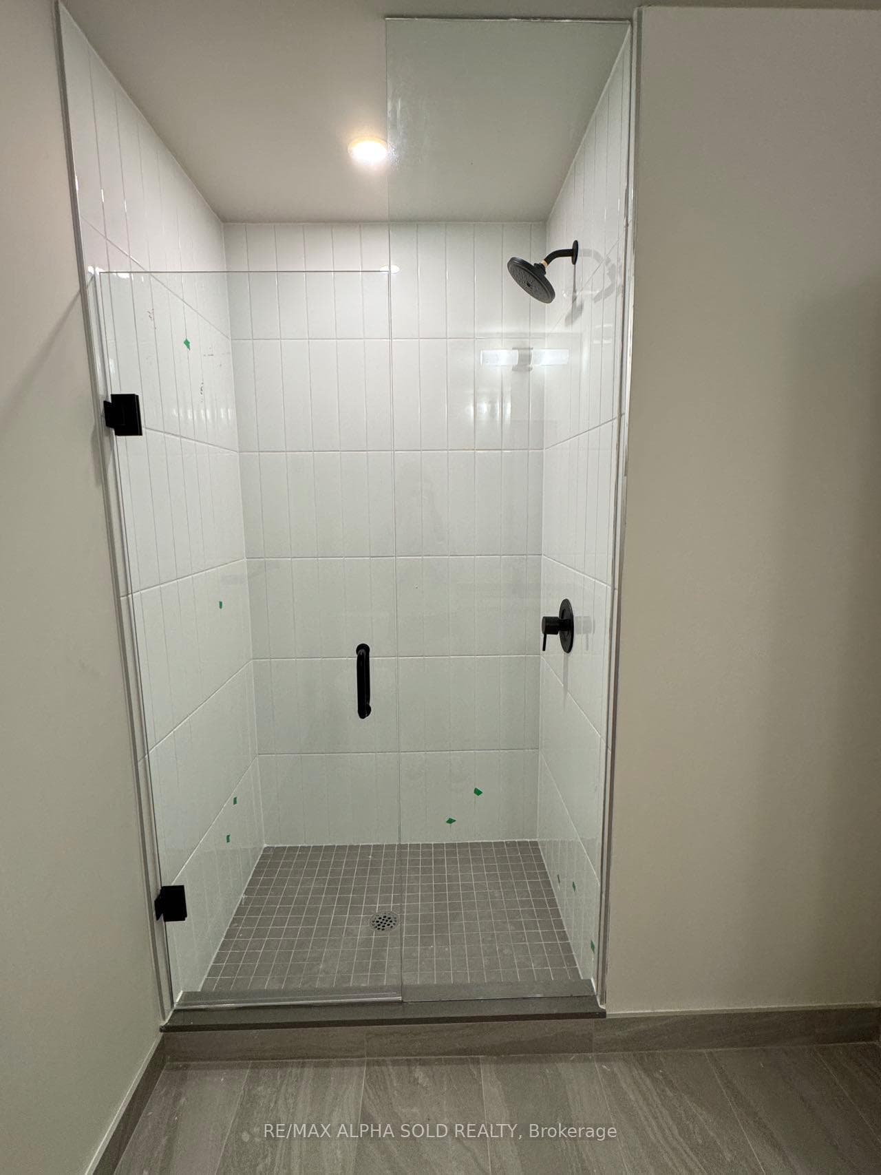 181 Sterling Road Unit LPH03 photo 8