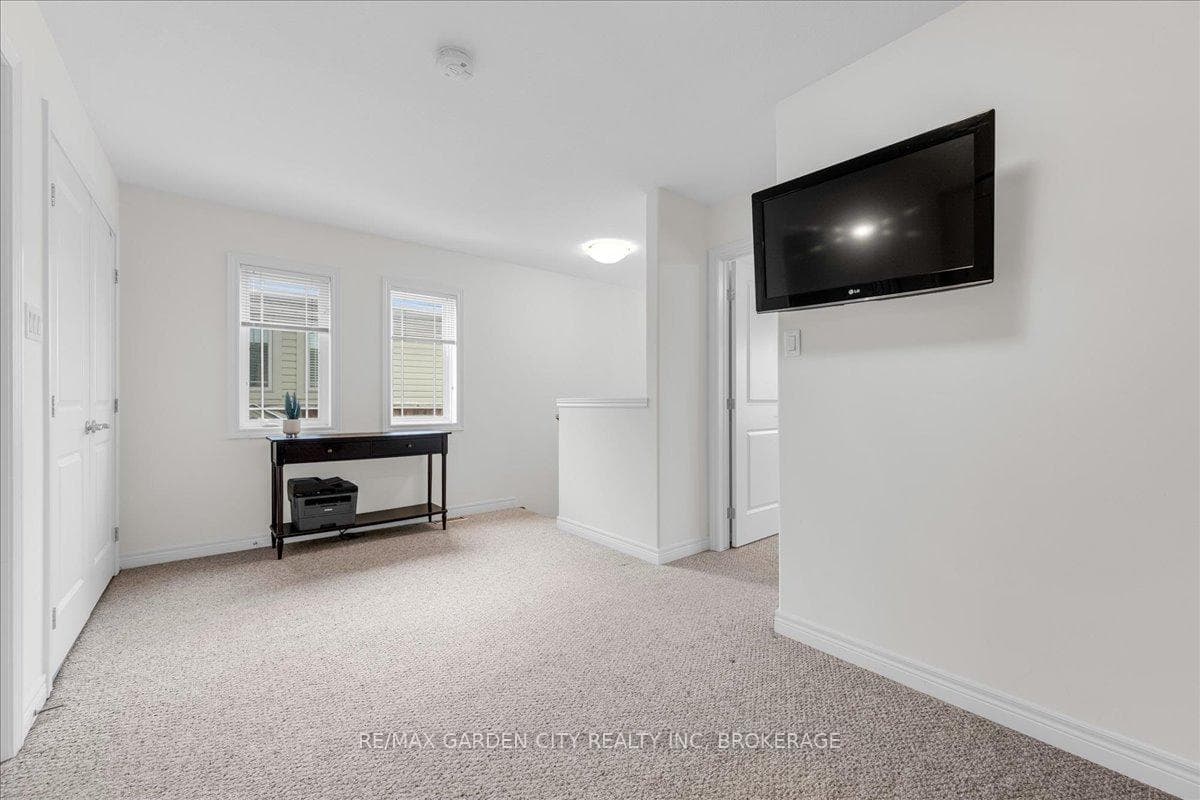 45 Hemlock Way photo 20