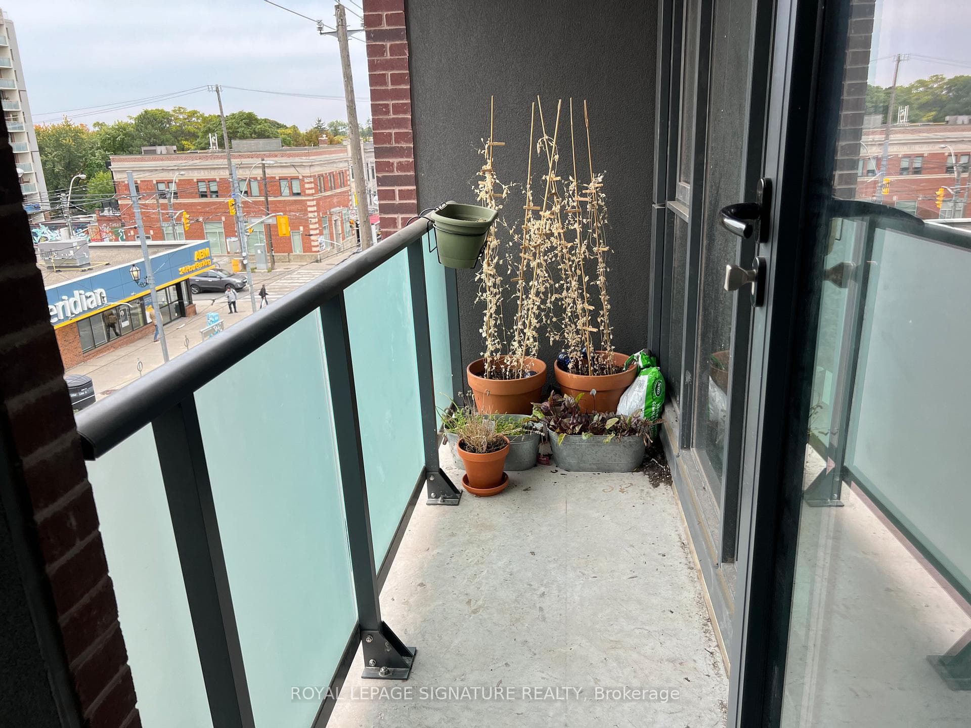 430 Roncesvalles Avenue Unit 306 photo 17