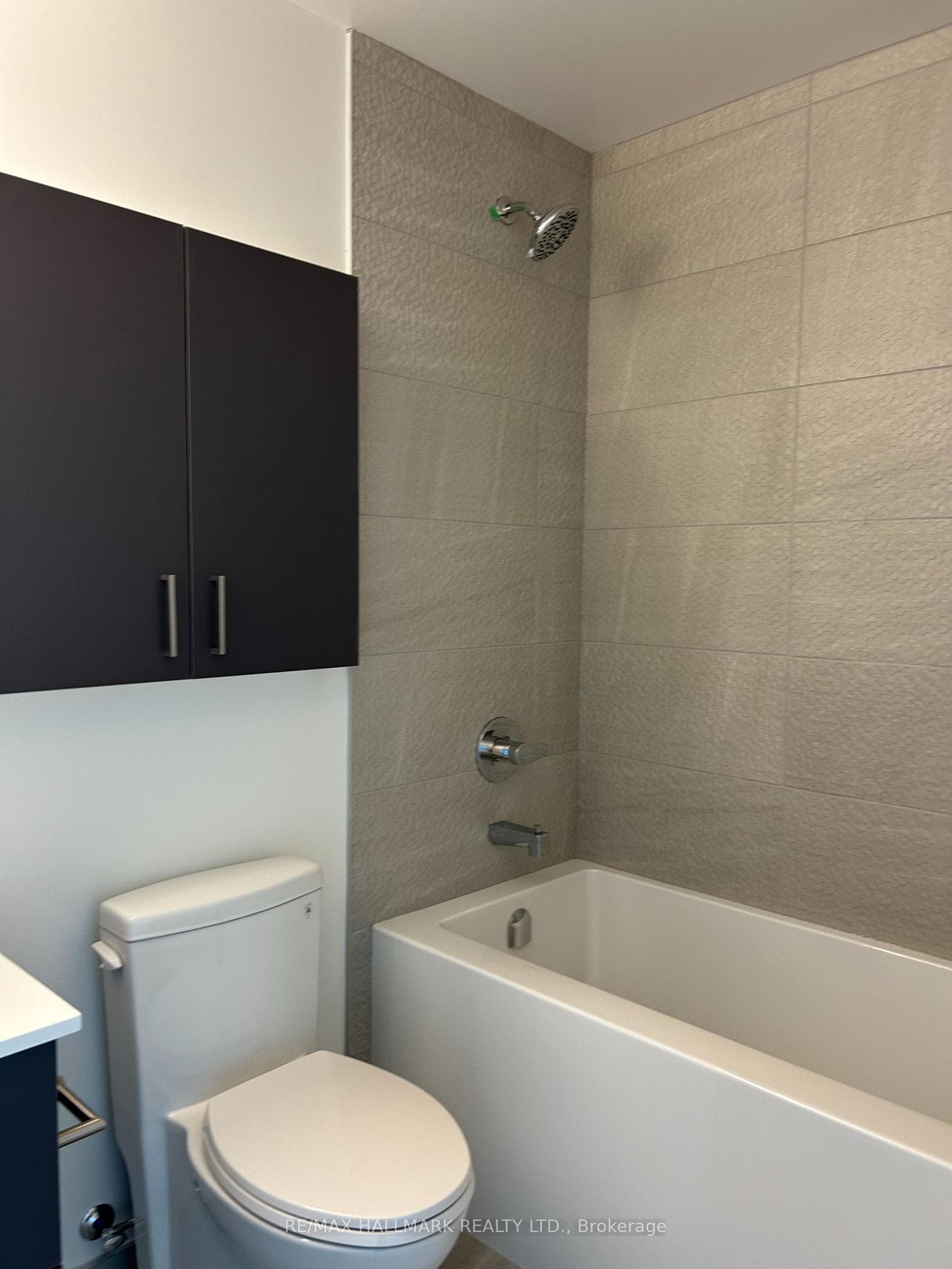 50 Upper Mall Way Unit 805 B photo 9
