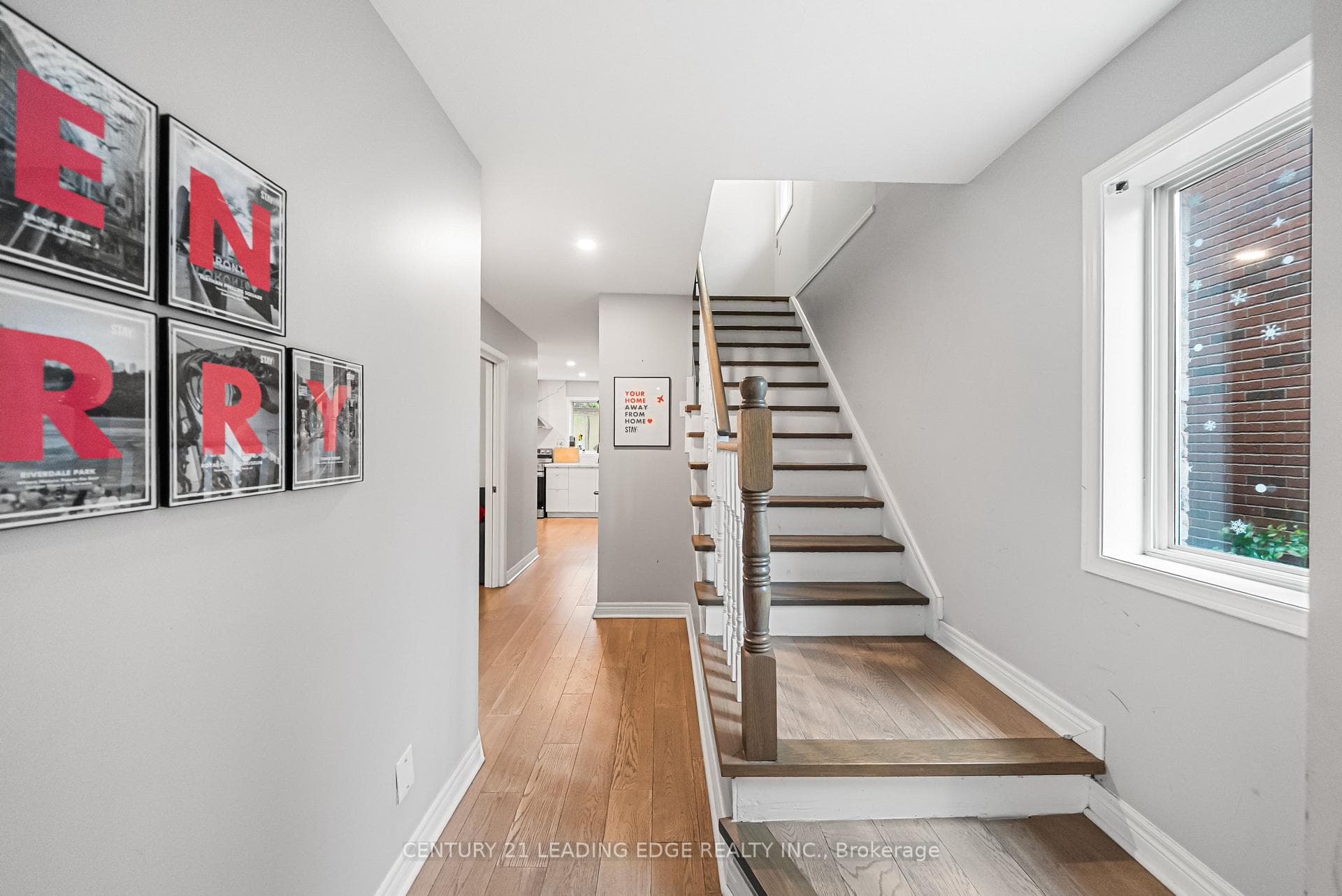 527 Glengarry Avenue photo 28