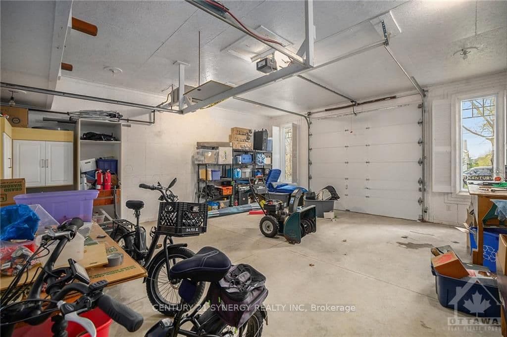 4 STRATHCONA Street photo 23