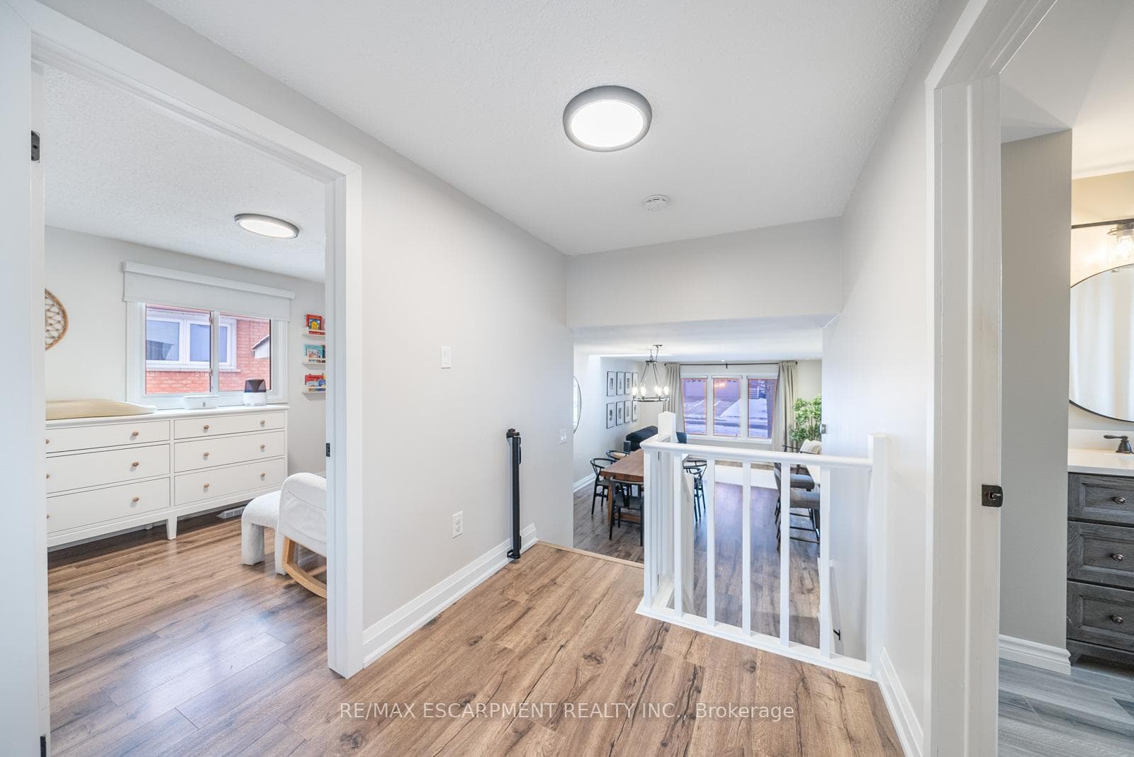 27 Valanna Court photo 19