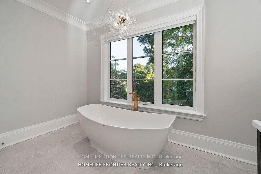8 Vesta Drive photo 20