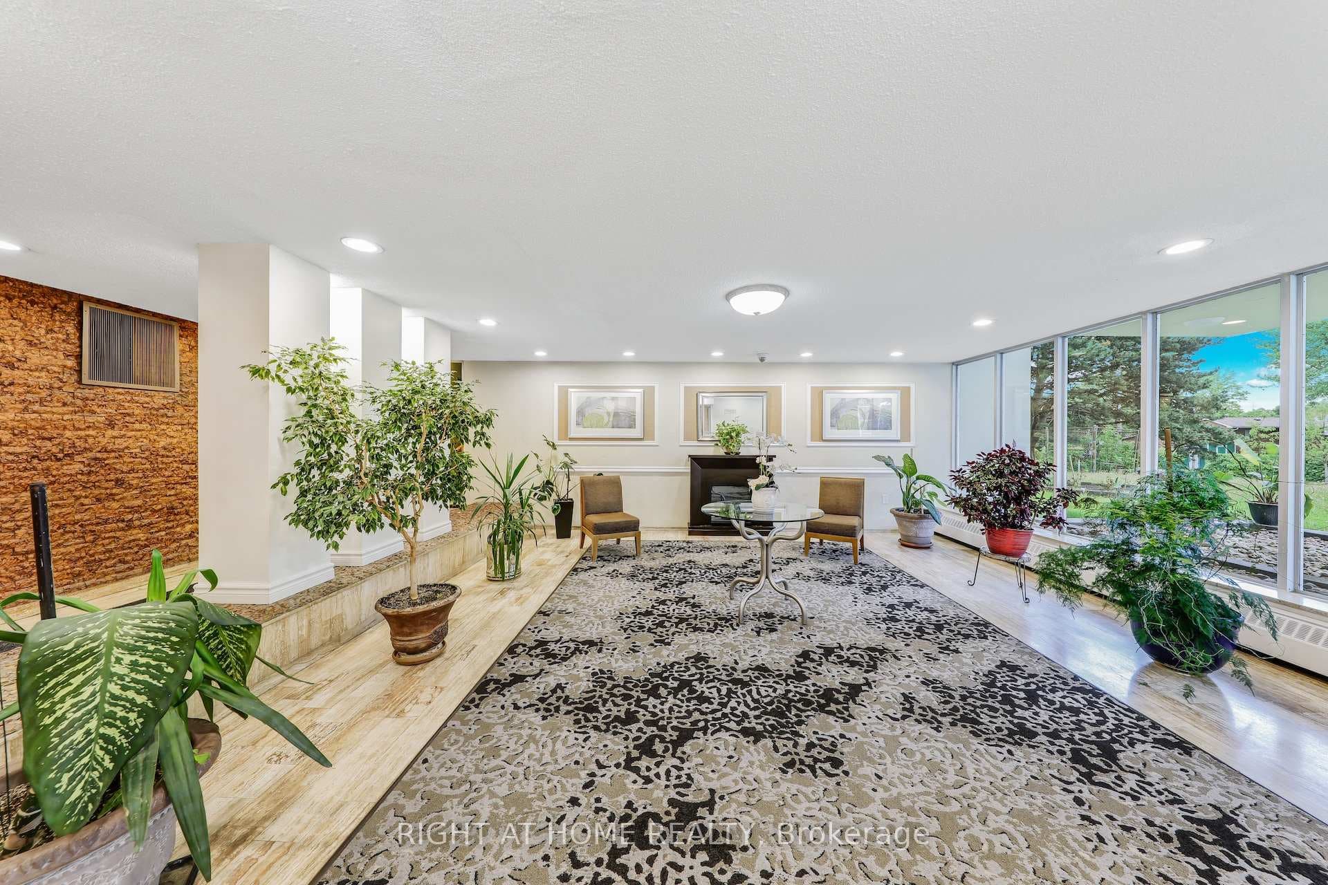 335 Driftwood Avenue Unit 701 photo 5