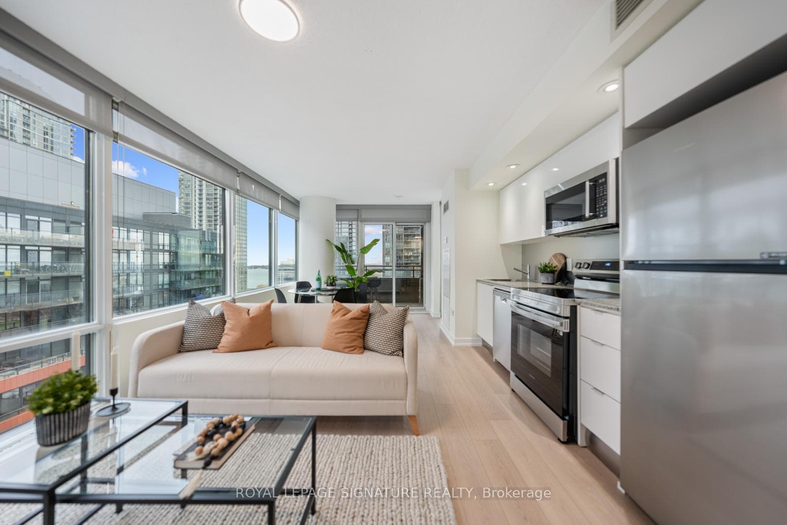 25 Telegram Mews Unit 1806 photo 1