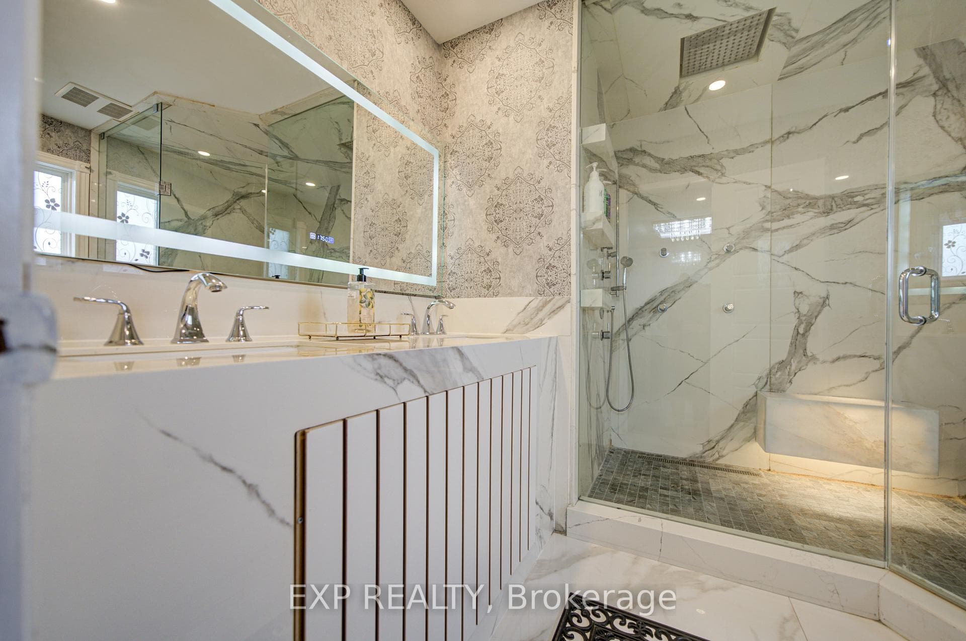 59 Yorkland Street photo 25