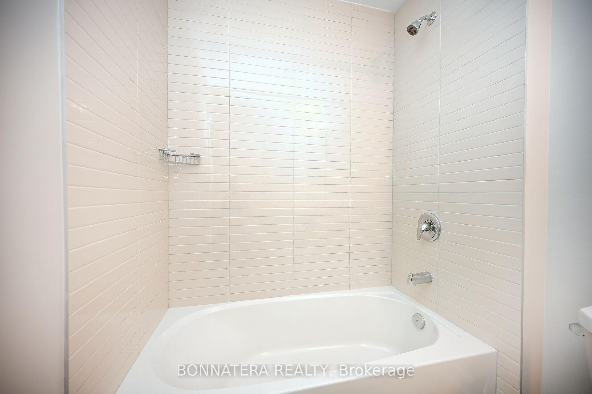 3220 William Coltson Avenue Unit 424 photo 34