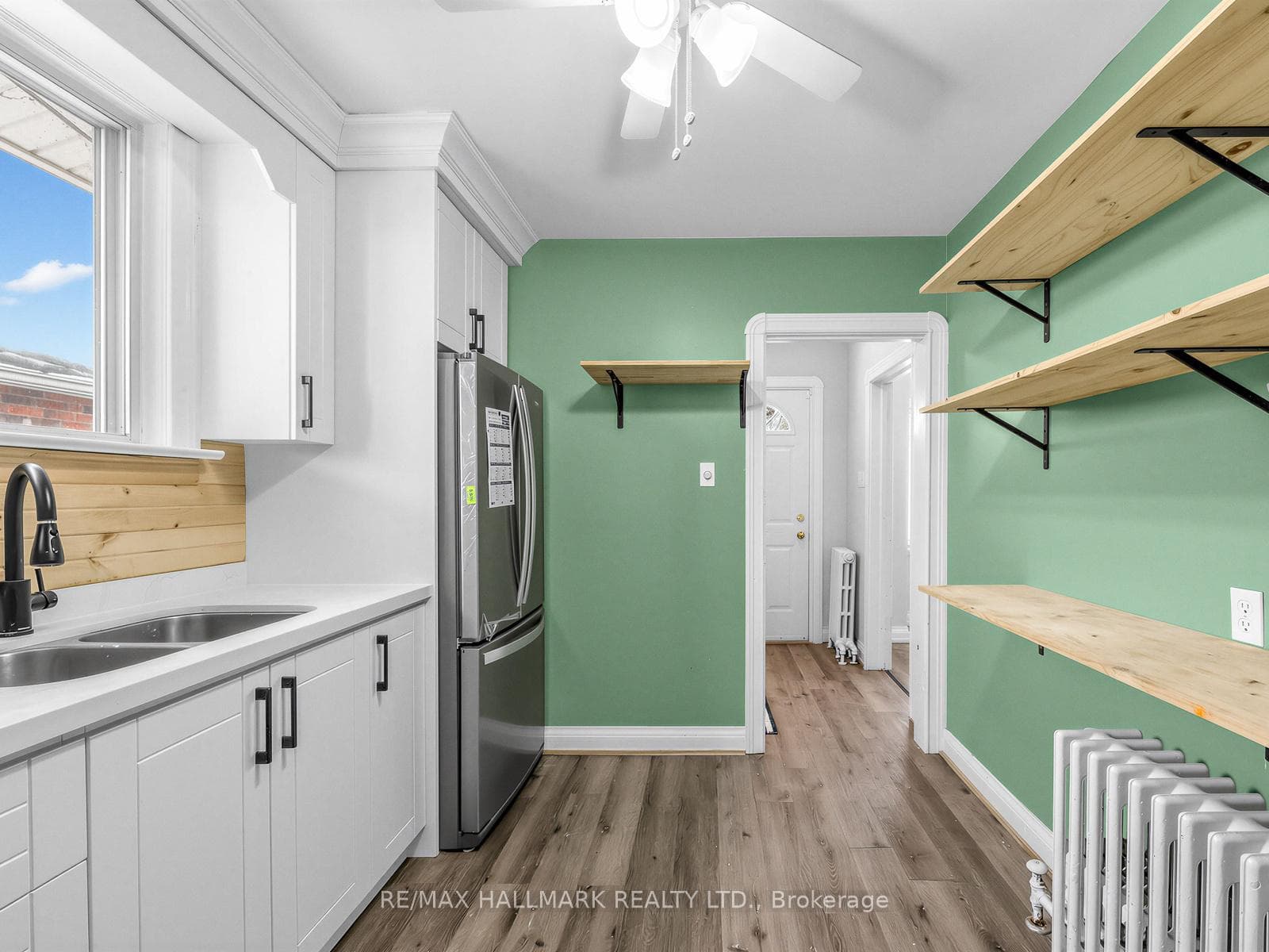 18 Roblin Avenue photo 12