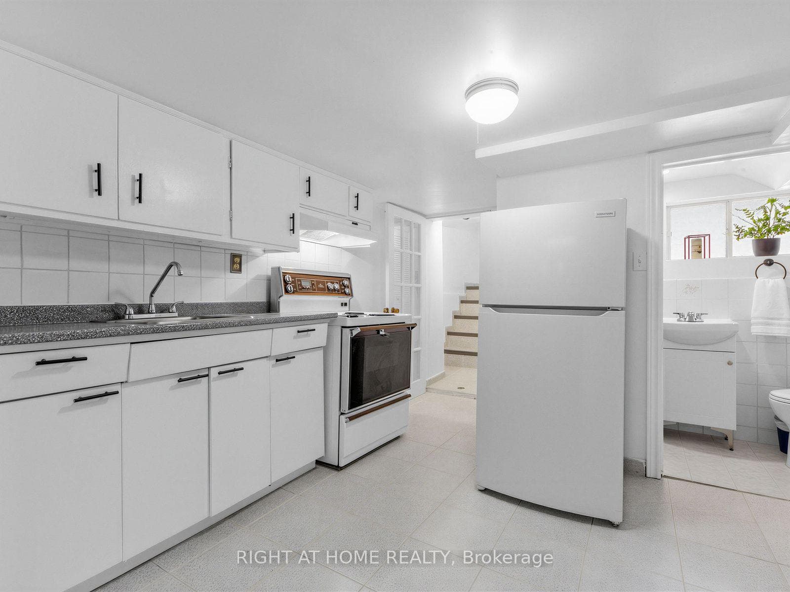 78 Symington Avenue photo 36