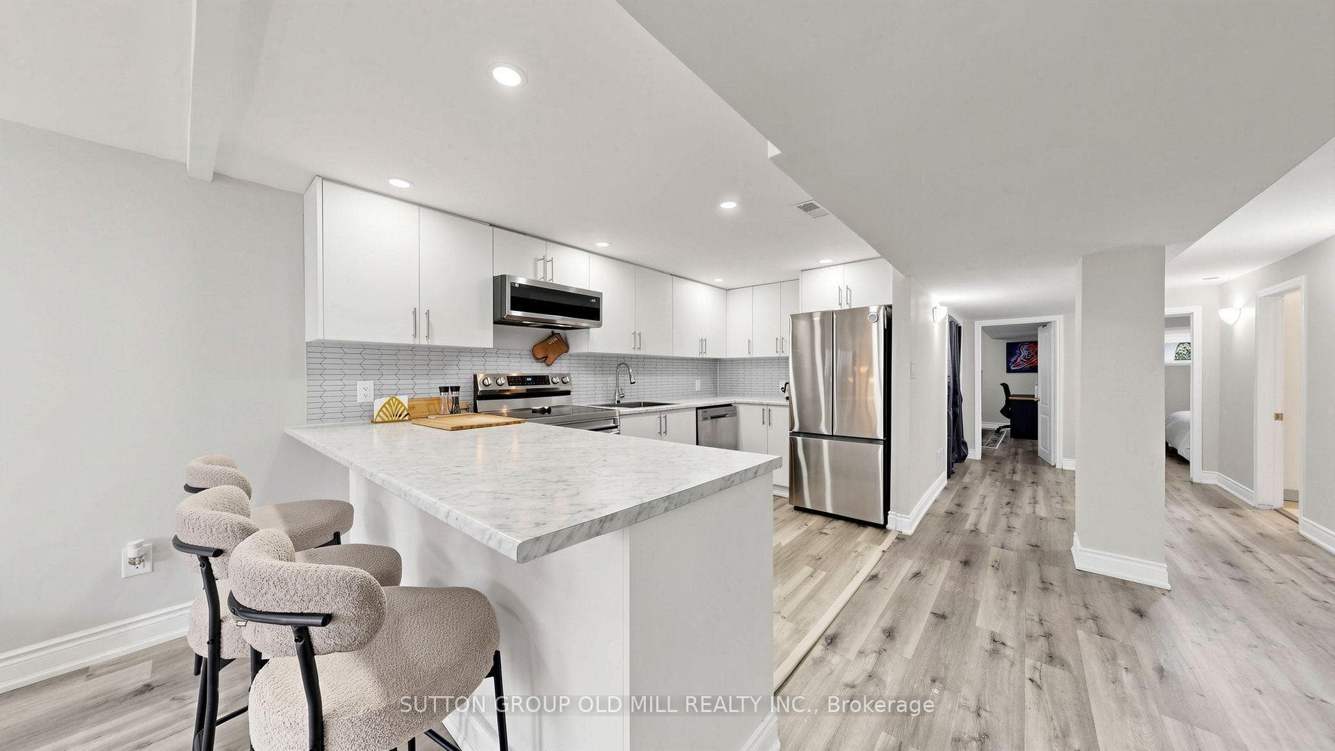 19 Ascot Avenue photo 34