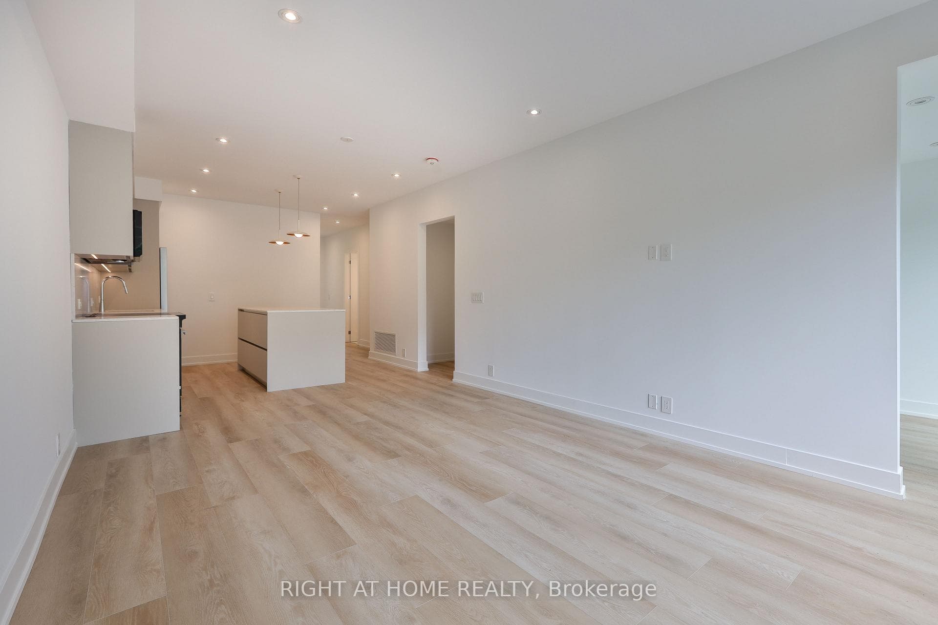 266 Indian Grove Unit 2 photo 4