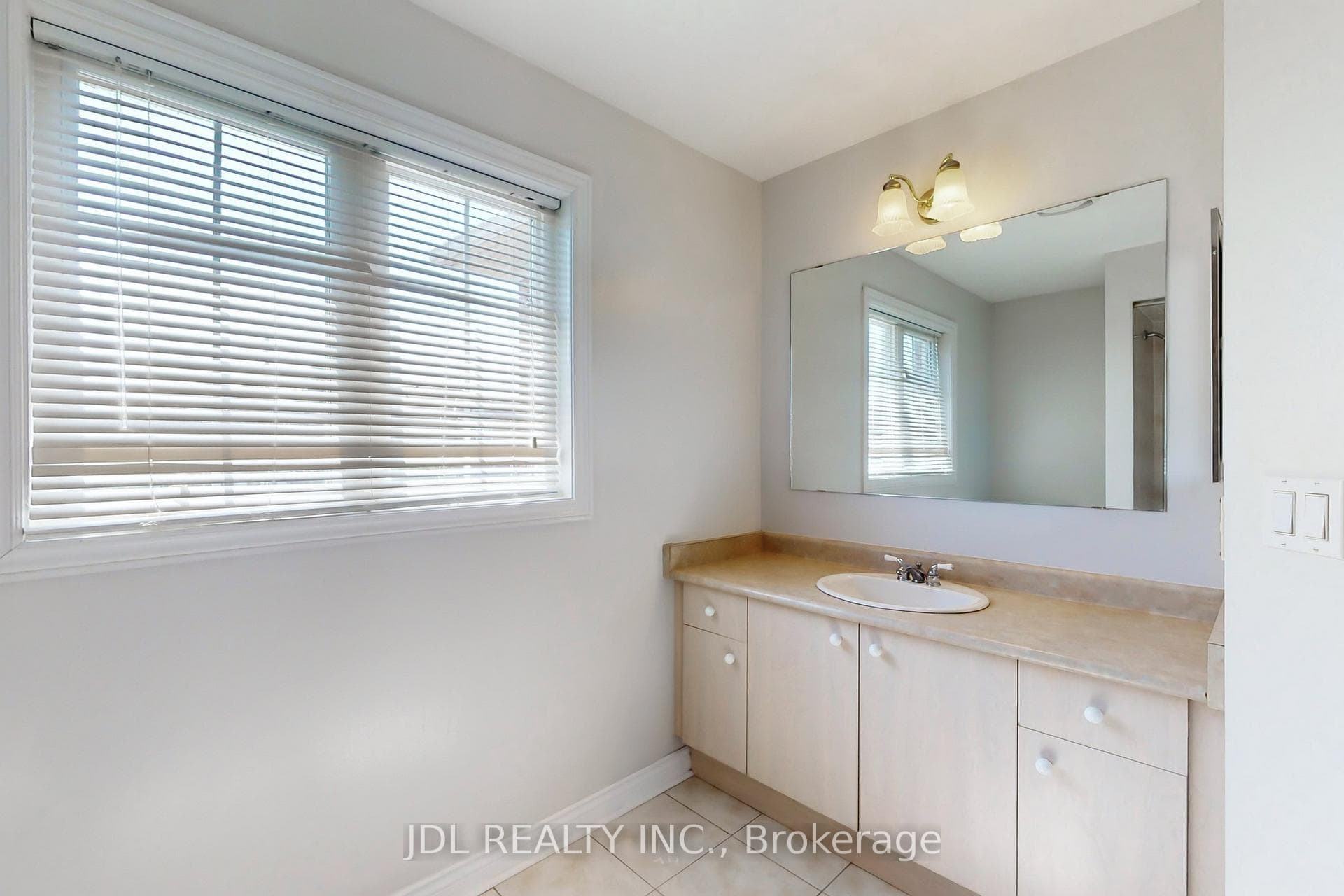 110 Holly Drive photo 18