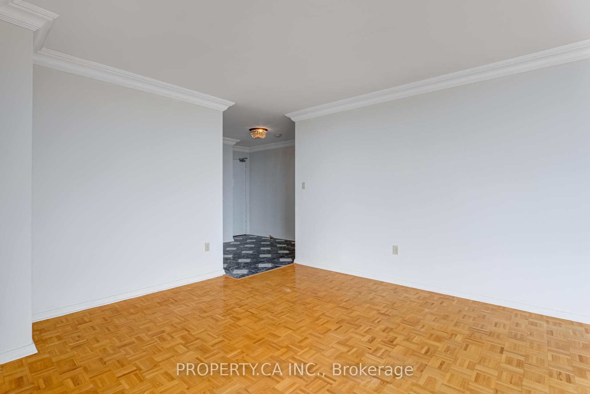 135 Antibes Drive Unit 2606 photo 11