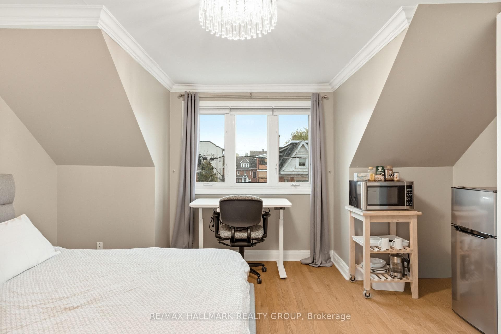 417 Daly Avenue photo 37