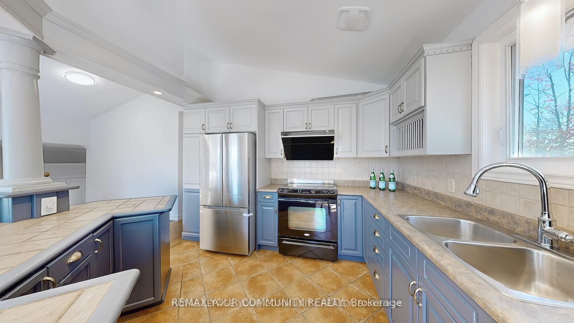 16 Kalman Drive photo 15