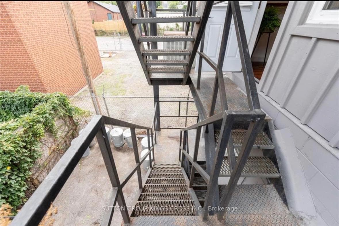 179 John Street Unit Upper photo 22
