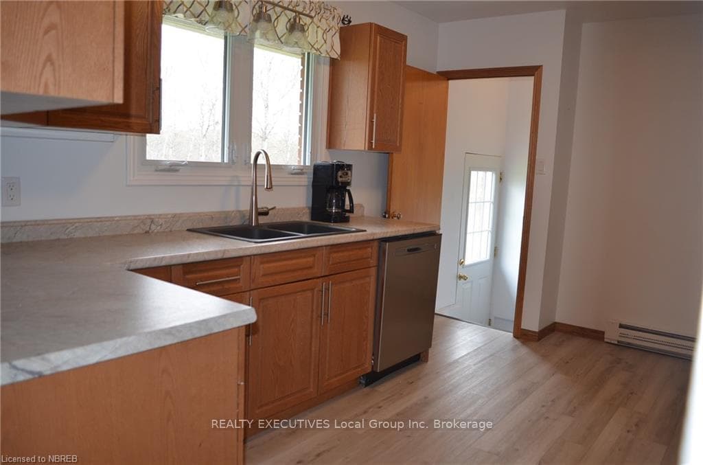 492 MCCARTHY Street photo 23