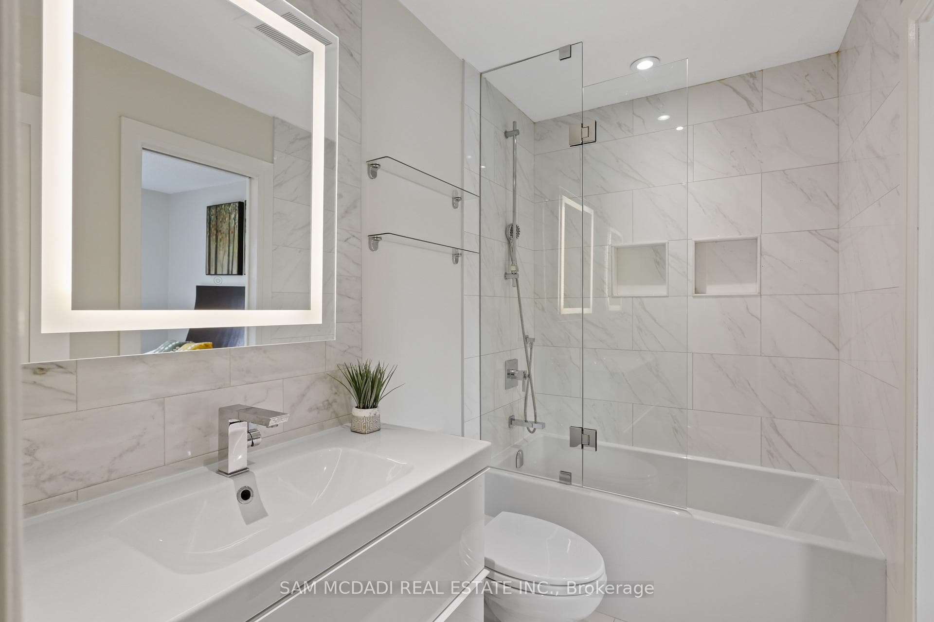 1541 Cuthbert Avenue photo 28