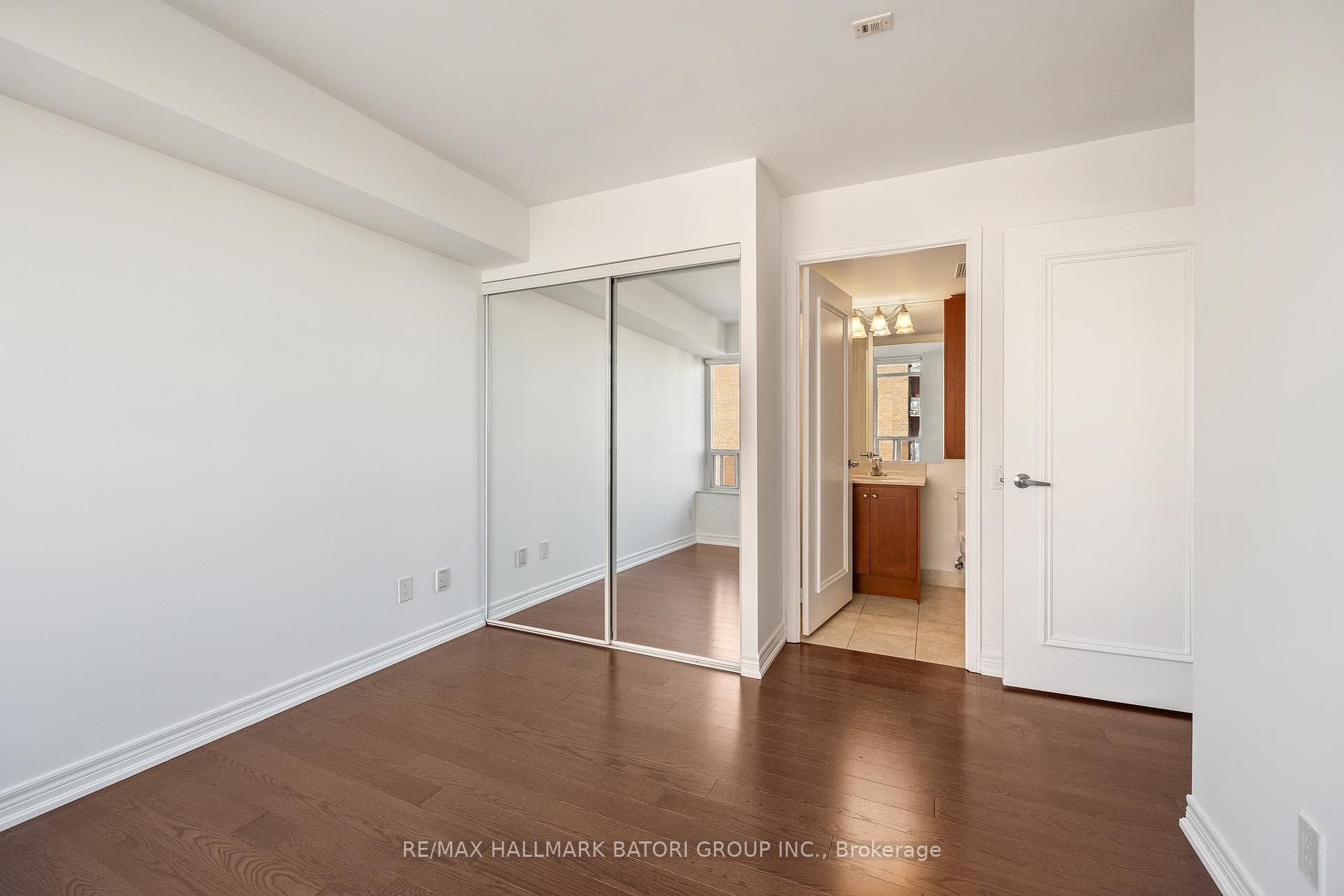 60 St Clair Avenue Unit 1103 photo 16