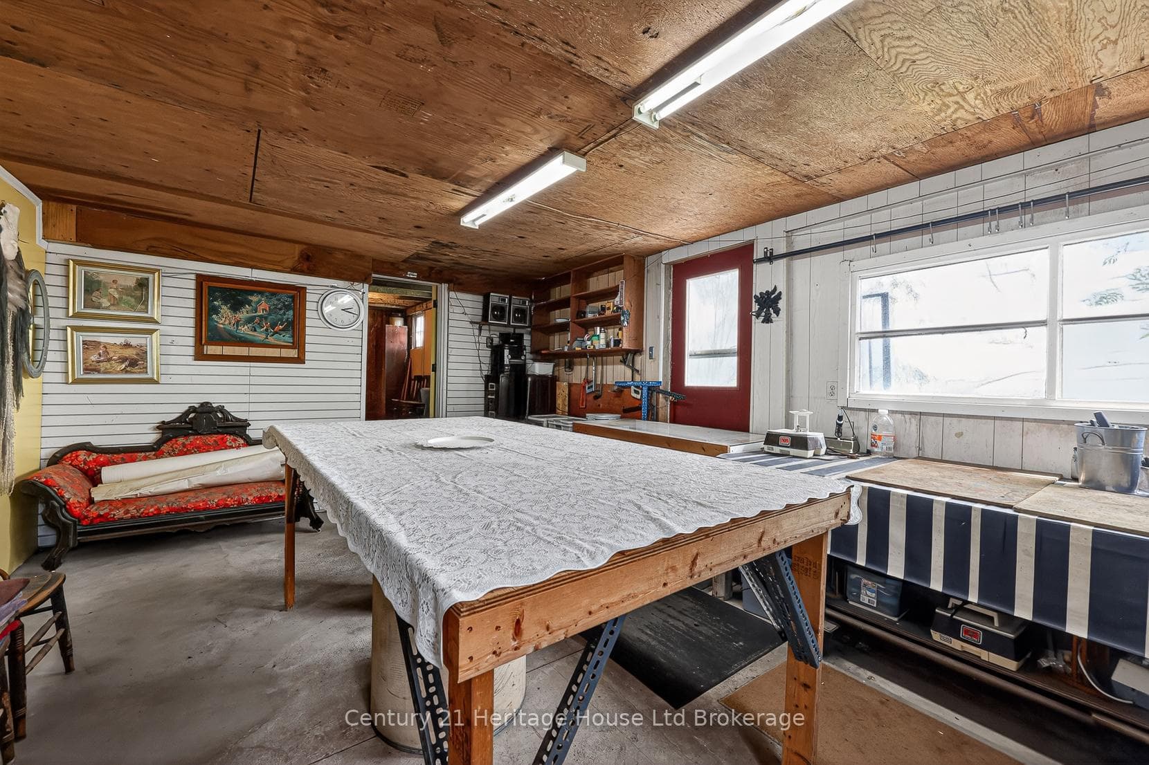 776443 Blandford Road photo 40