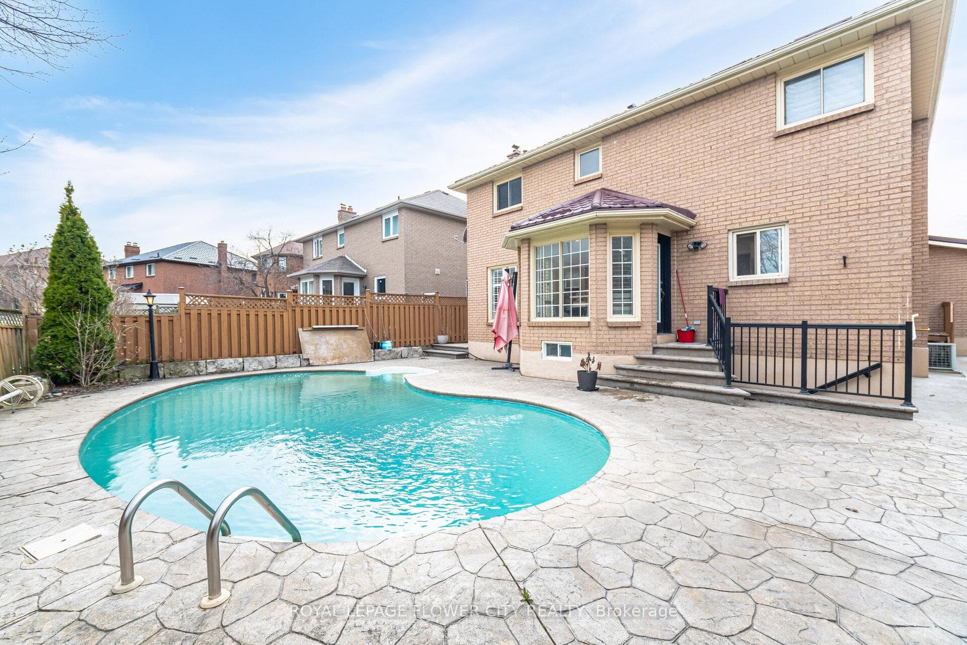 47 Burgby Avenue photo 48