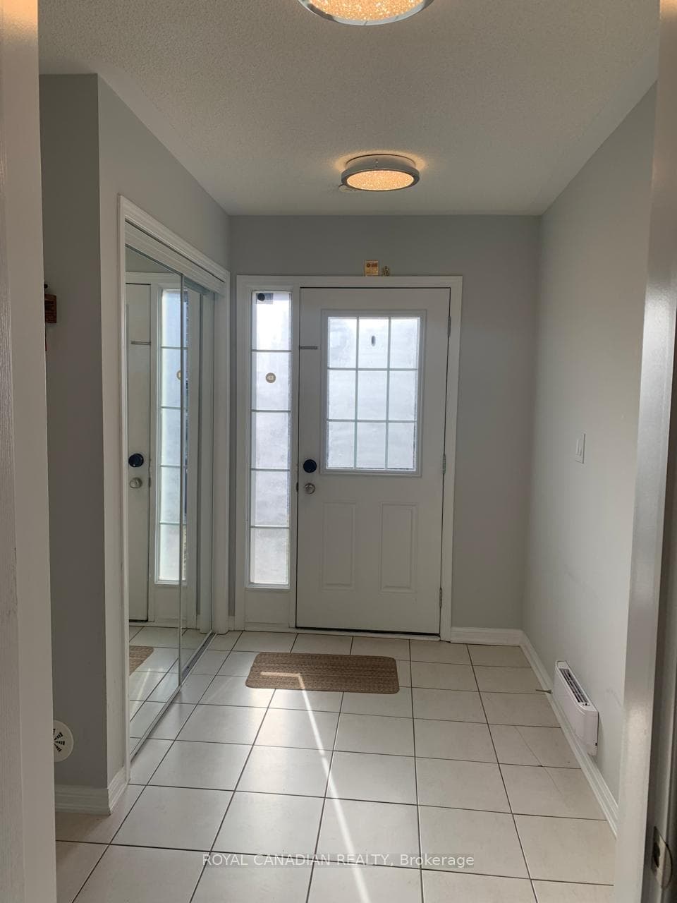 24 Midhope Way photo 3