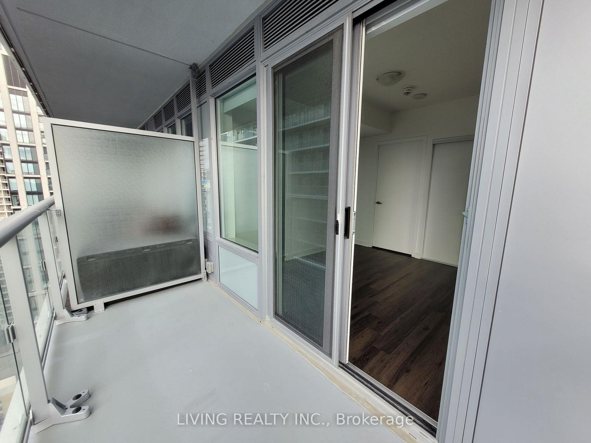 99 Broadway Avenue Unit 3404 photo 17