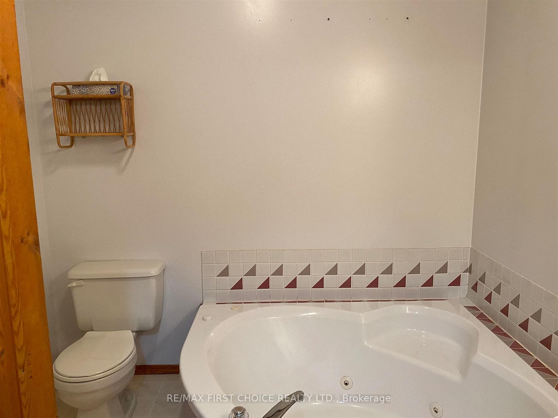987 Redford Road photo 10