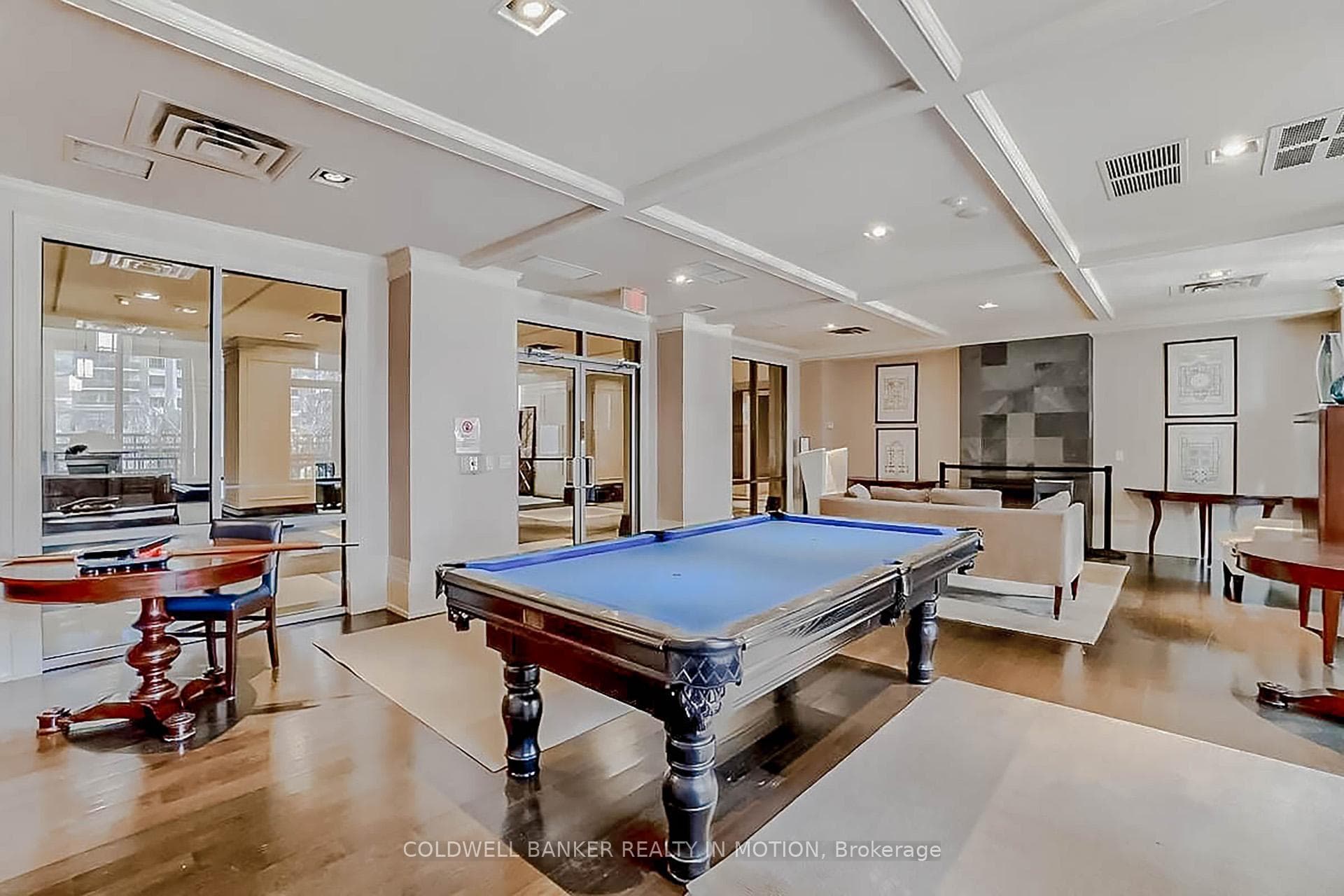 388 Prince Of Wales Drive Unit 2008 photo 4